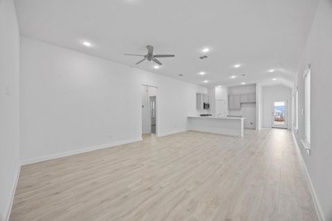 Tiny photo for 8011 Shining Flor RUN, Lago Vista, TX 78645 (MLS # 8073549)