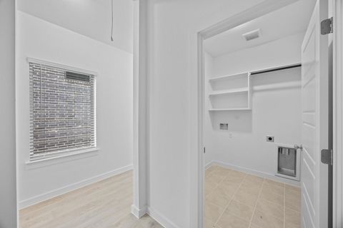 Tiny photo for 8011 Shining Flor RUN, Lago Vista, TX 78645 (MLS # 8073549)