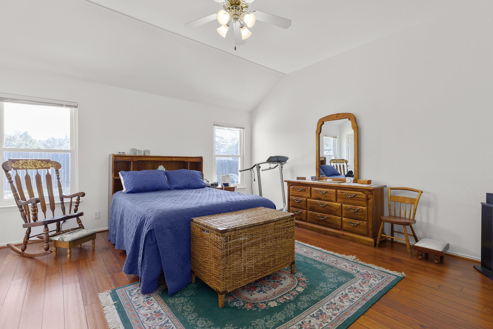 3624 Flora Vista LOOP