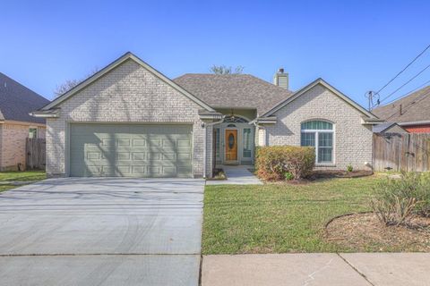 MLS: 2902925