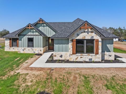 A home in Giddings