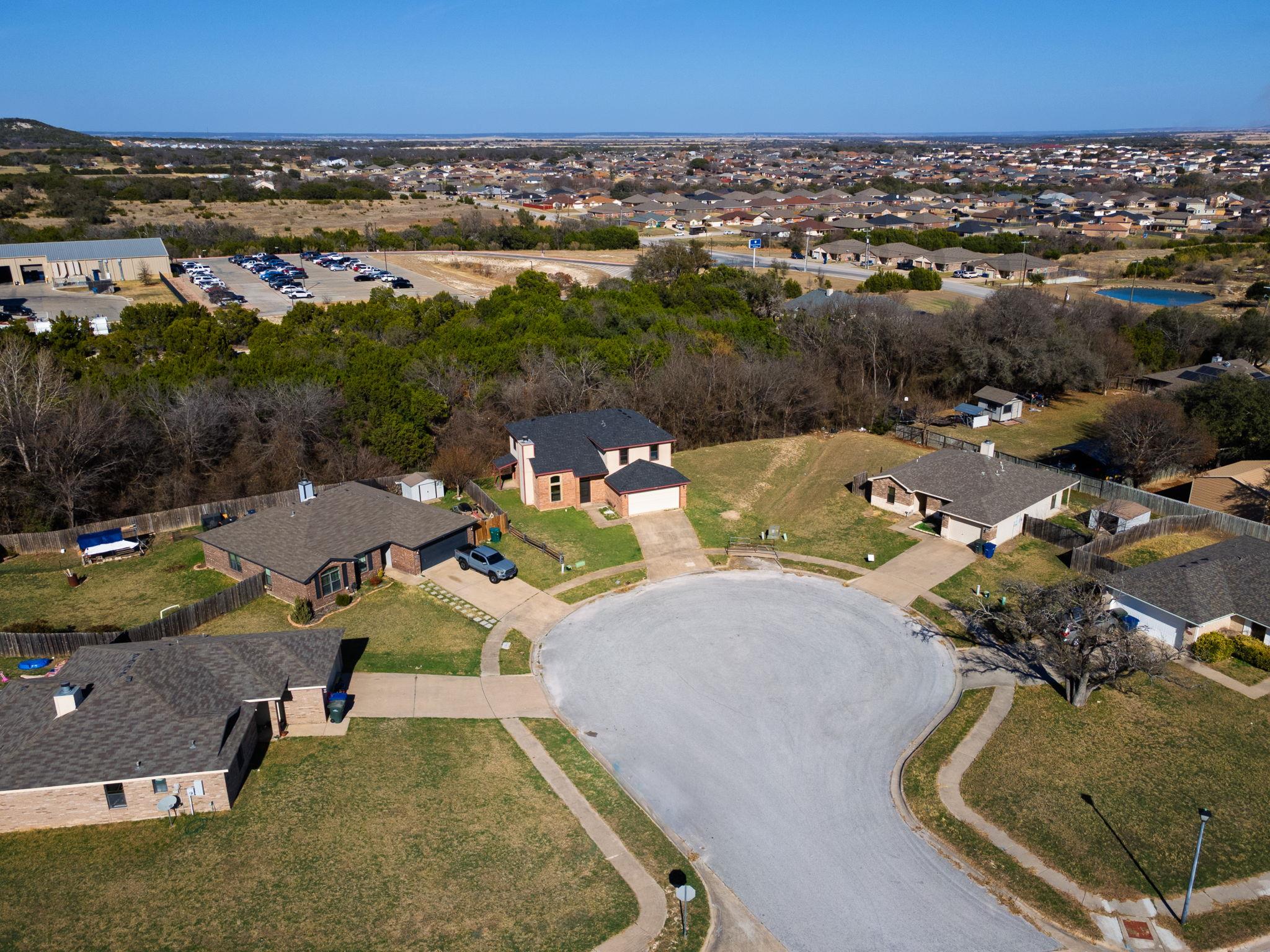 606 Redbud DR