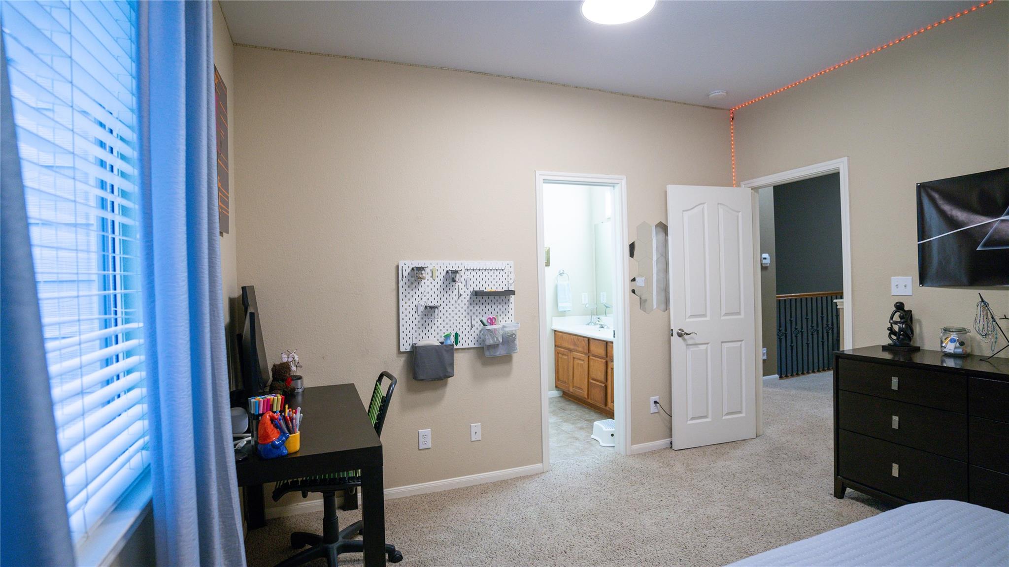 2607 Deep River CIR