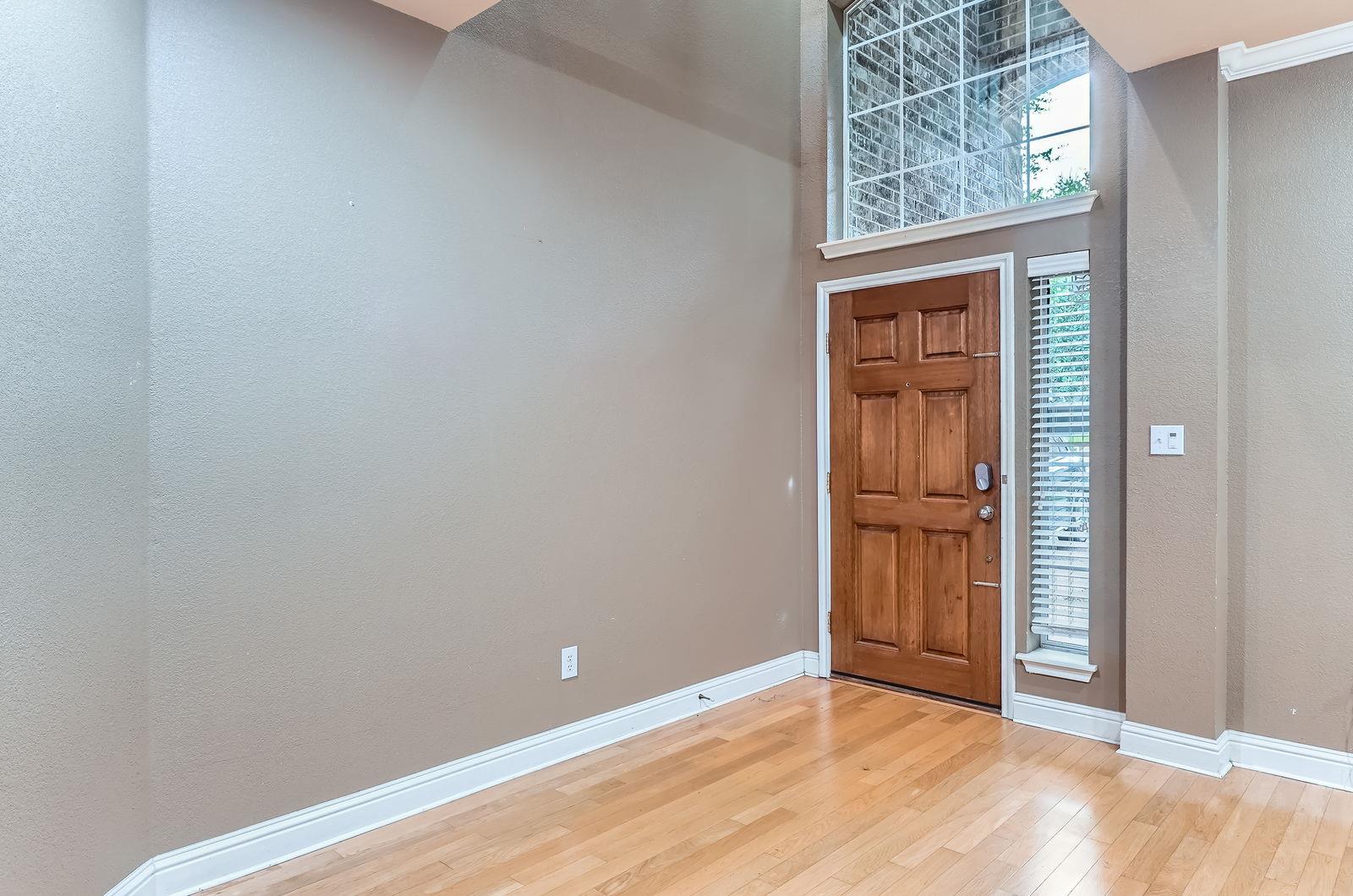2607 Deep River CIR