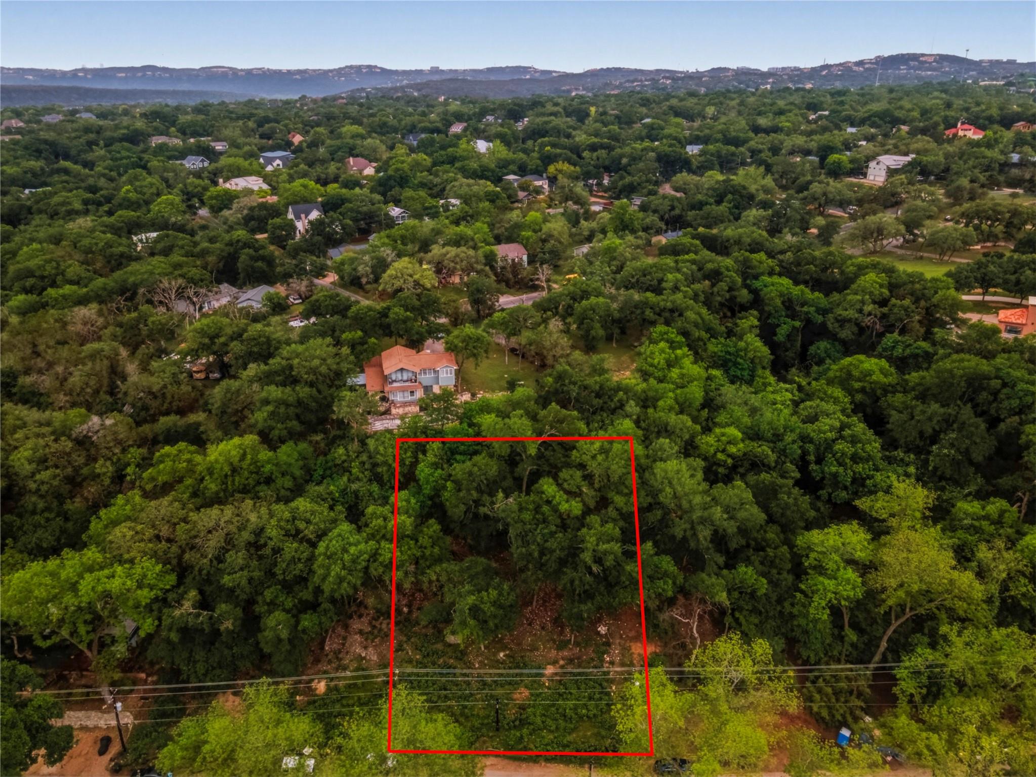 2803 Edgewater DR