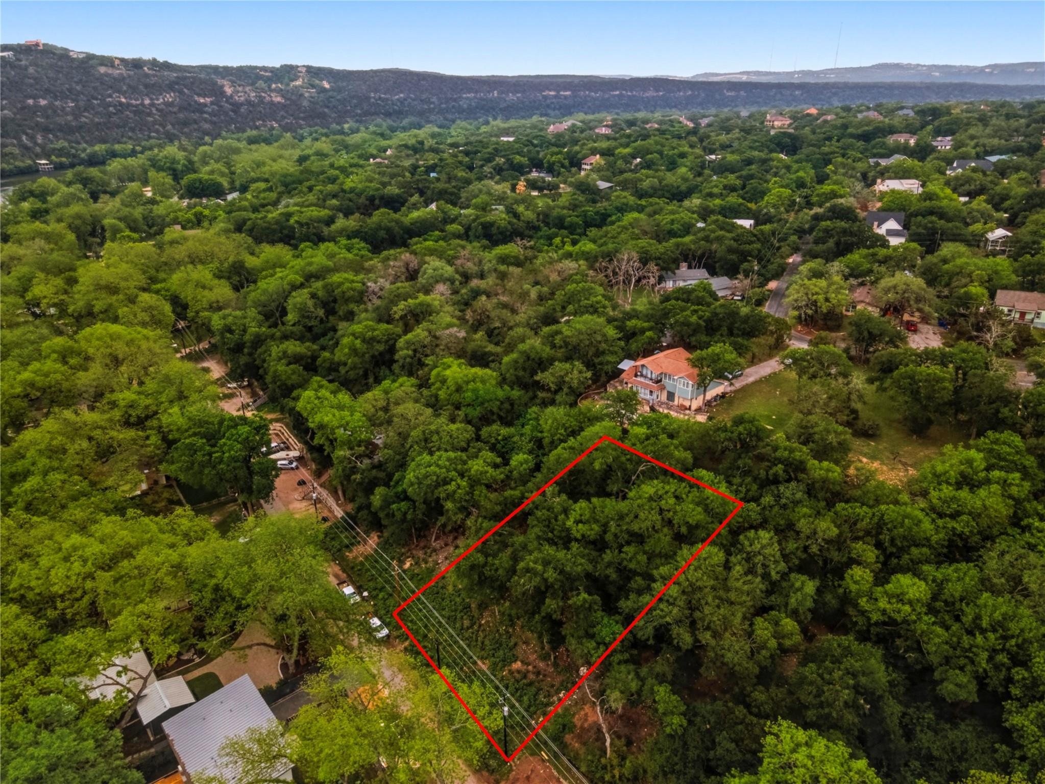 2803 Edgewater DR