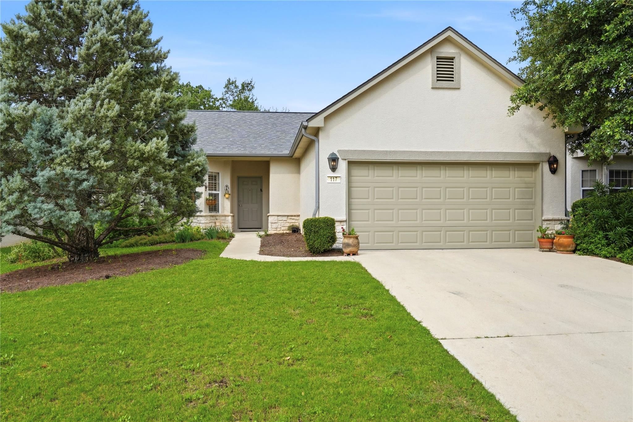117 Whitewing WAY