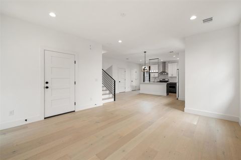 Tiny photo for 503 Krebs LN, Austin, TX 78704 (MLS # 2407087)