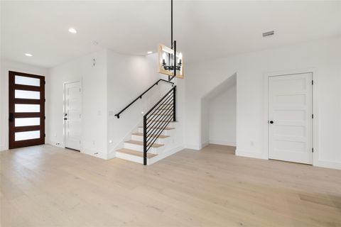 Tiny photo for 503 Krebs LN, Austin, TX 78704 (MLS # 2407087)