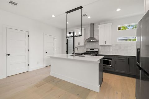 Tiny photo for 503 Krebs LN, Austin, TX 78704 (MLS # 2407087)