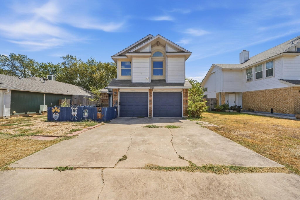 Photo of 1315 E Logan ST, Round Rock, TX 78664 (MLS # 3780800)