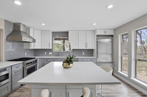 445 Rocky River RD West Lake Hills TX 78746