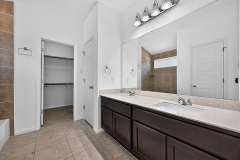 Tiny photo for 21618 Boggy Ford RD, Lago Vista, TX 78645 (MLS # 6897480)