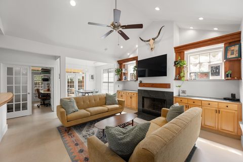 Tiny photo for 302 Ben Howell DR, Austin, TX 78704 (MLS # 7949694)