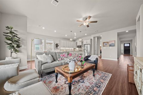 282 Eagle Mountain TRL Dripping Springs TX 78620