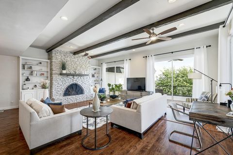 Photo of 409 Seawind, Lakeway, TX 78734 (MLS # 6407505)