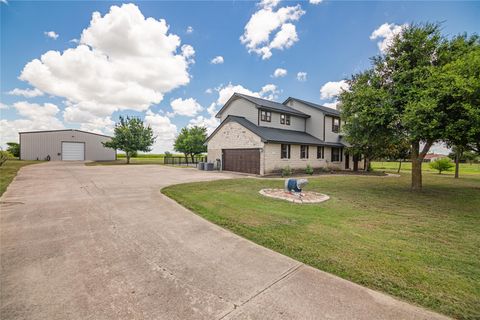 115 Mustang DR Hutto TX 78634