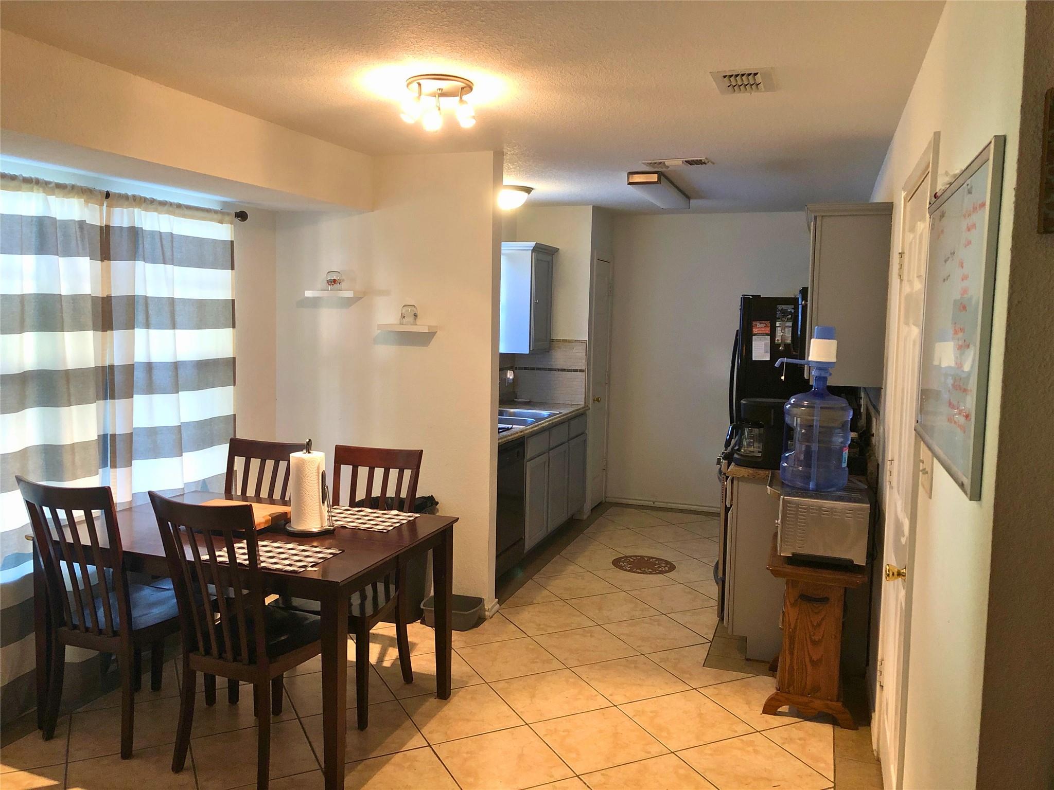 1309 Mallard LN