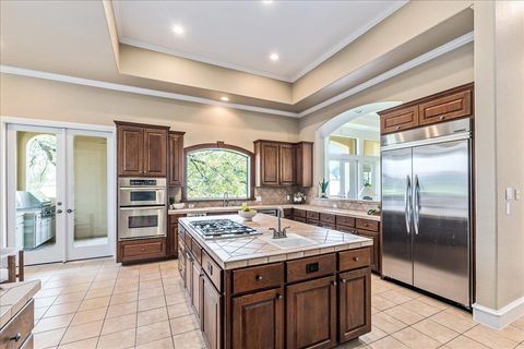 Tiny photo for 60 Tiburon DR, The Hills, TX 78738 (MLS # 8462818)