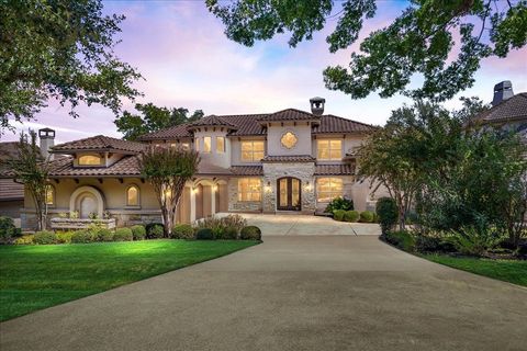 Photo of 60 Tiburon DR, The Hills, TX 78738 (MLS # 8462818)