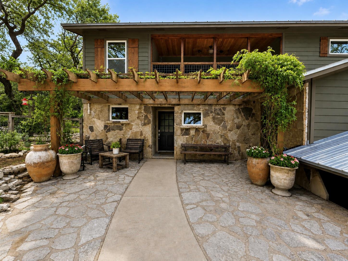 2905 Newton DR