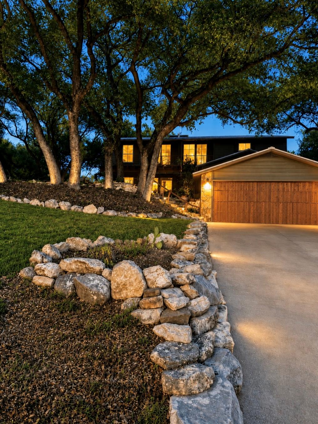 2905 Newton DR