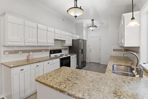 Tiny photo for 604 Galston DR, Spicewood, TX 78669 (MLS # 1995591)