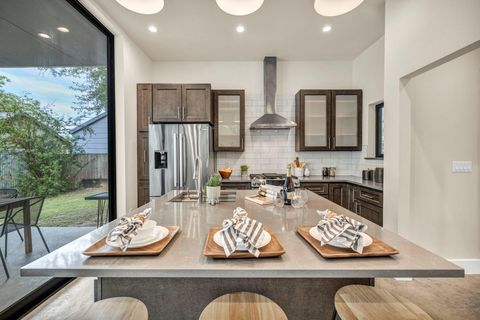 Tiny photo for 803 Josephine ST, Austin, TX 78704 (MLS # 8915236)