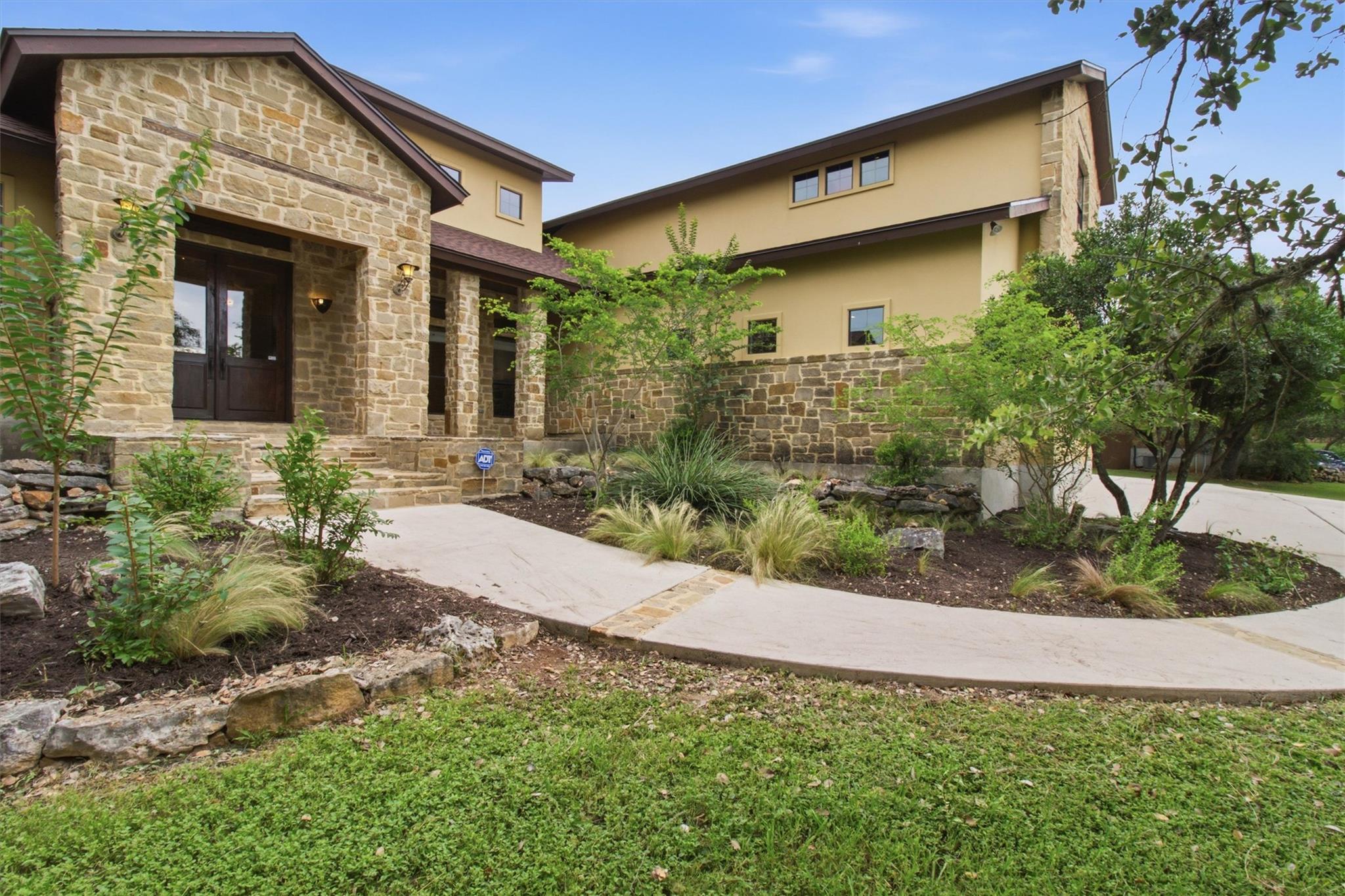 3121 Summit Ridge DR