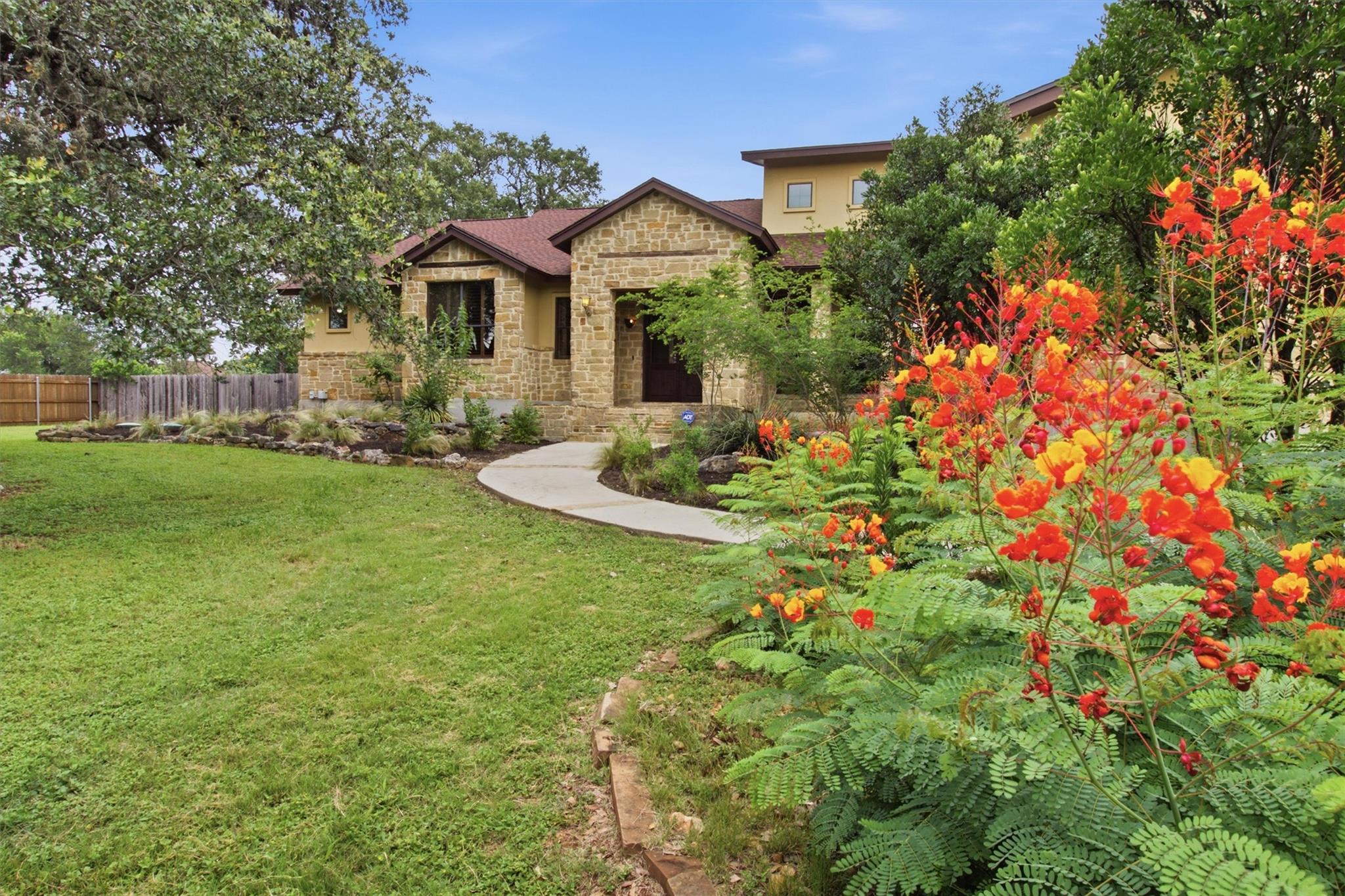 3121 Summit Ridge DR