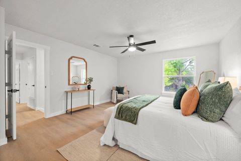 Tiny photo for 4502 Clarno DR, Austin, TX 78749 (MLS # 3242936)