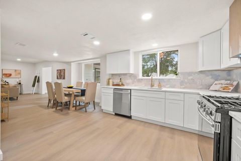 Tiny photo for 4502 Clarno DR, Austin, TX 78749 (MLS # 3242936)