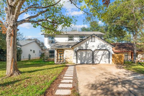 Photo of 4502 Clarno DR, Austin, TX 78749 (MLS # 3242936)