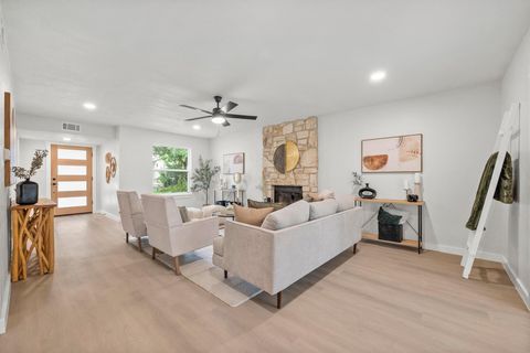 Tiny photo for 4502 Clarno DR, Austin, TX 78749 (MLS # 3242936)