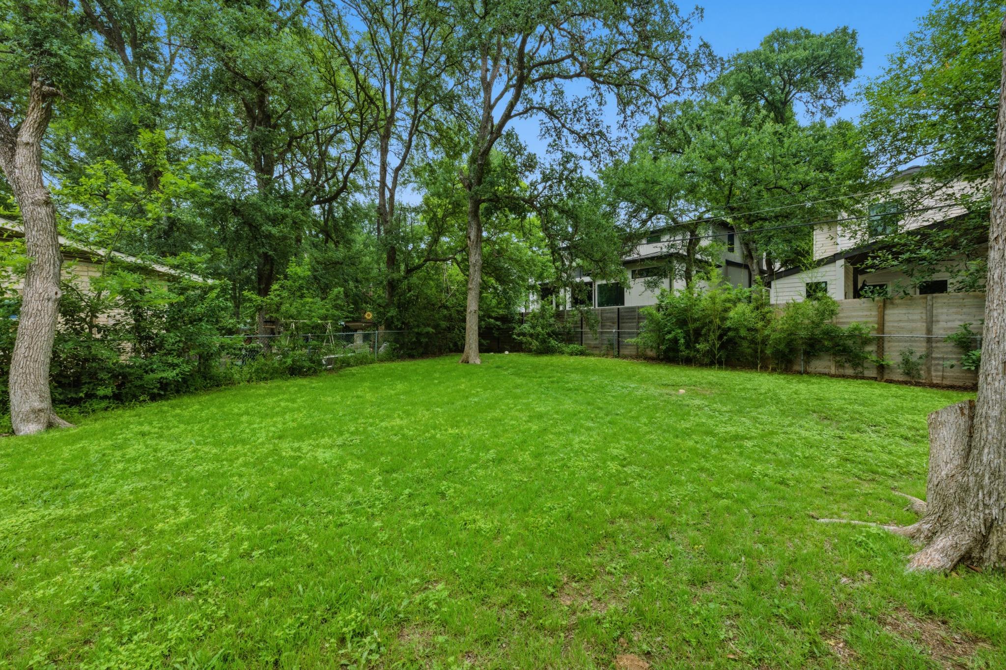 3105 Crestvale DR