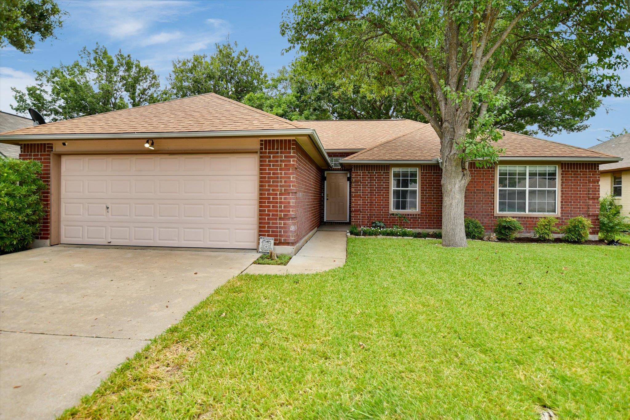 2309 Sycamore TRL