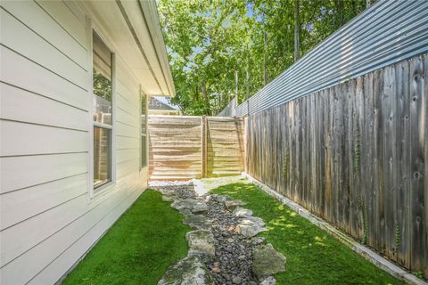 Tiny photo for 2817 Kinney Oaks CT, Austin, TX 78704 (MLS # 2155404)