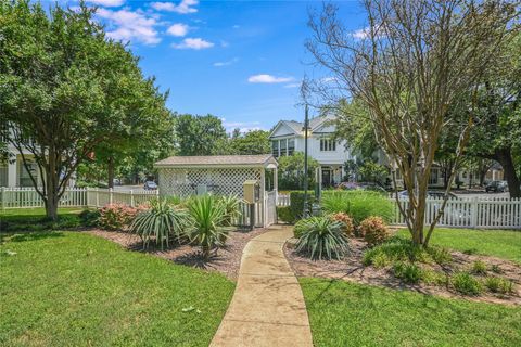 Tiny photo for 2817 Kinney Oaks CT, Austin, TX 78704 (MLS # 2155404)
