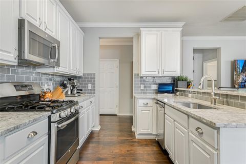 Tiny photo for 2817 Kinney Oaks CT, Austin, TX 78704 (MLS # 2155404)