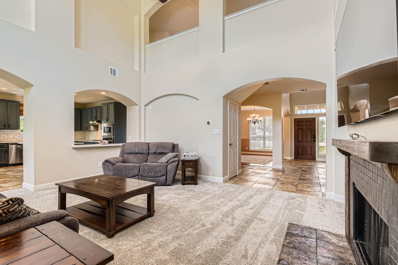 Cedar Park, Texas 78613, United States, 5 Bedrooms Bedrooms, ,3 BathroomsBathrooms,Residential,Pending,127563