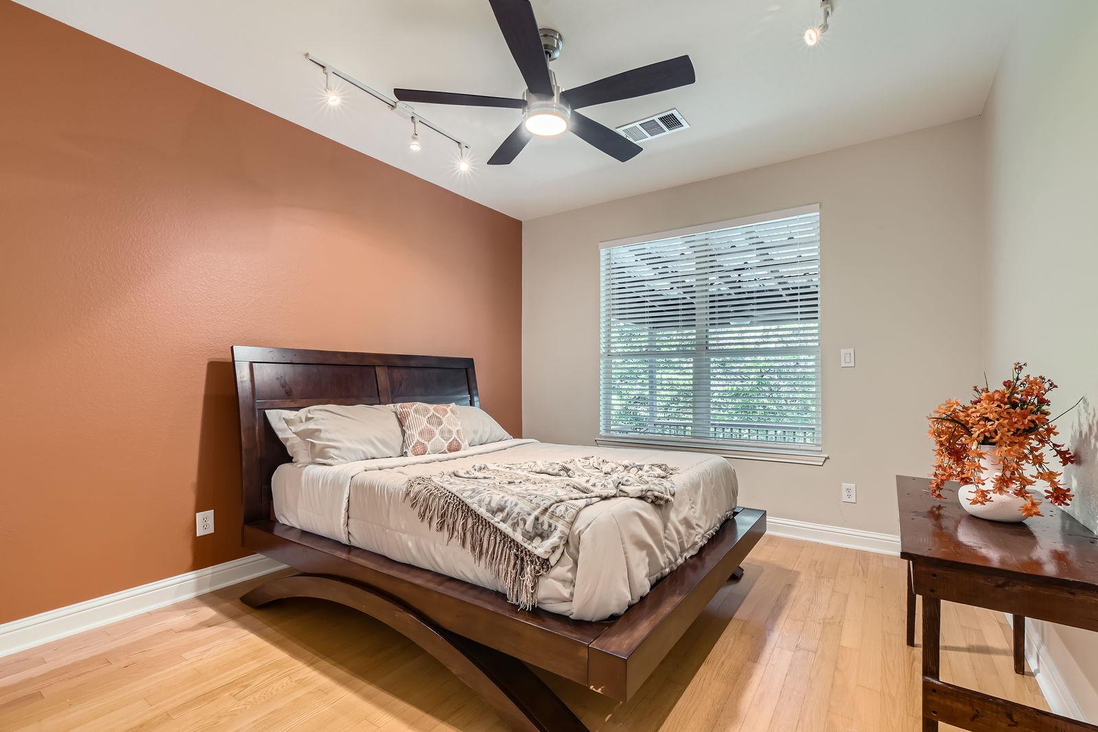 Cedar Park, Texas 78613, United States, 5 Bedrooms Bedrooms, ,3 BathroomsBathrooms,Residential,Pending,127563