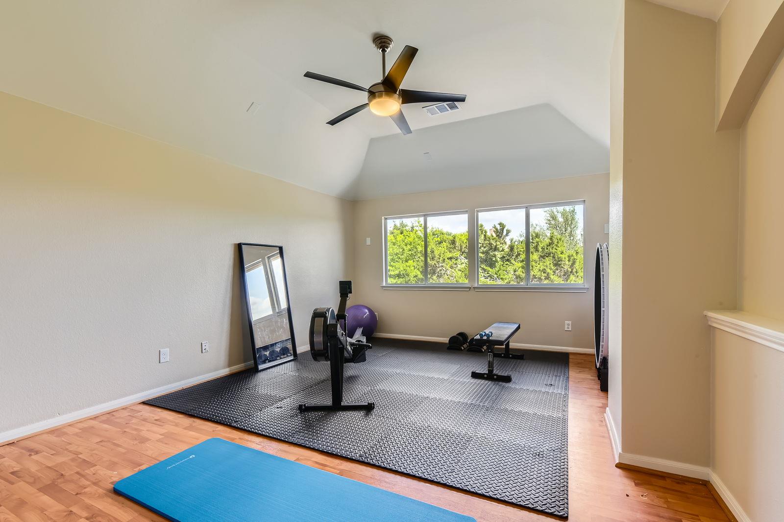 Cedar Park, Texas 78613, United States, 5 Bedrooms Bedrooms, ,3 BathroomsBathrooms,Residential,Pending,127563