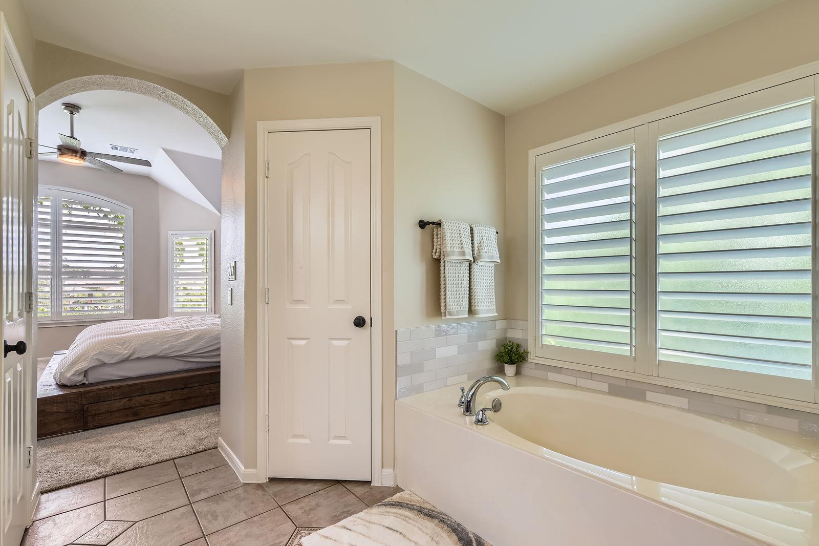 Cedar Park, Texas 78613, United States, 5 Bedrooms Bedrooms, ,3 BathroomsBathrooms,Residential,Pending,127563