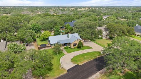 106 Leaning Oak CIR Johnson City TX 78636