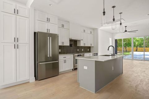 Tiny photo for 2609 Davis LN #1, Austin, TX 78745 (MLS # 4998936)