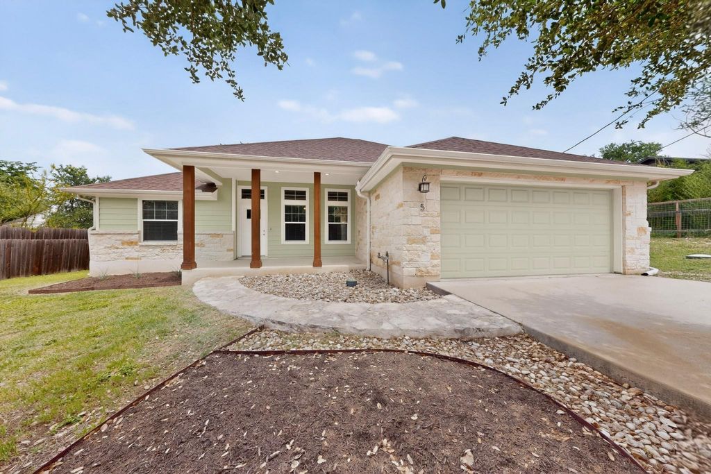 Photo of 5 Las Flores DR, Wimberley, TX 78676 (MLS # 2591945)