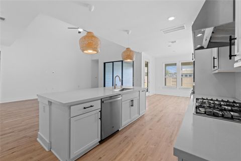 Tiny photo for 7909 Edmondson BND, Austin, TX 78744 (MLS # 3402578)