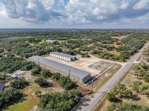 Photo of 1521 16th ST, Rockport, TX 78382 (MLS # 3825195)