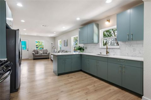 Tiny photo for 912 Gene Johnson ST, Austin, TX 78751 (MLS # 6014746)