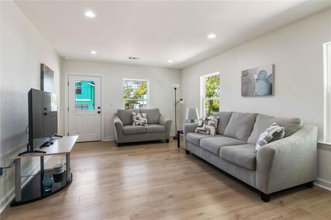 Tiny photo for 912 Gene Johnson ST, Austin, TX 78751 (MLS # 6014746)
